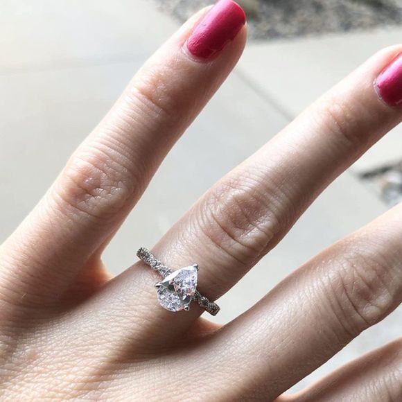 Evanna Fox Jewelry - 1.5CT Pear Cut Engagement Style Ring, size 7